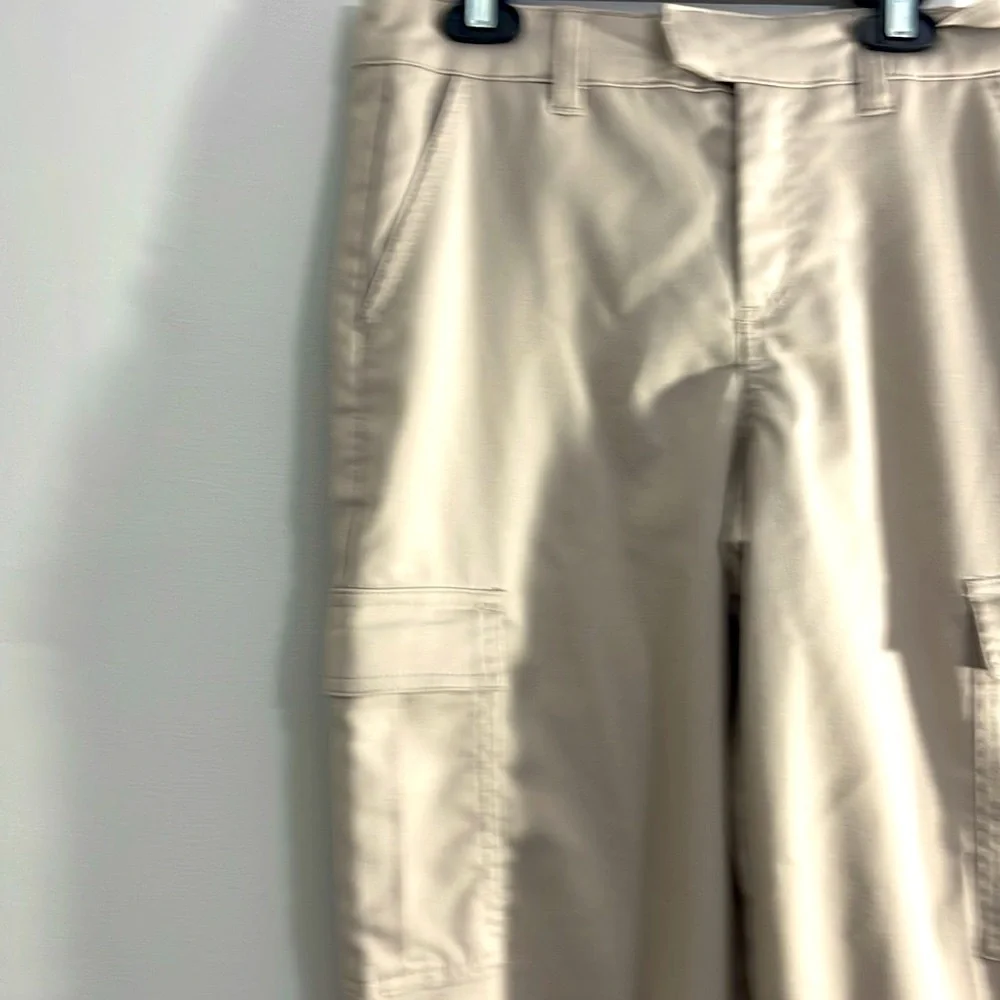 Divided Women’s Light Taupe Cargo 4 Pockets Pant Size 0 Belt Loops - Picture 5 of 6